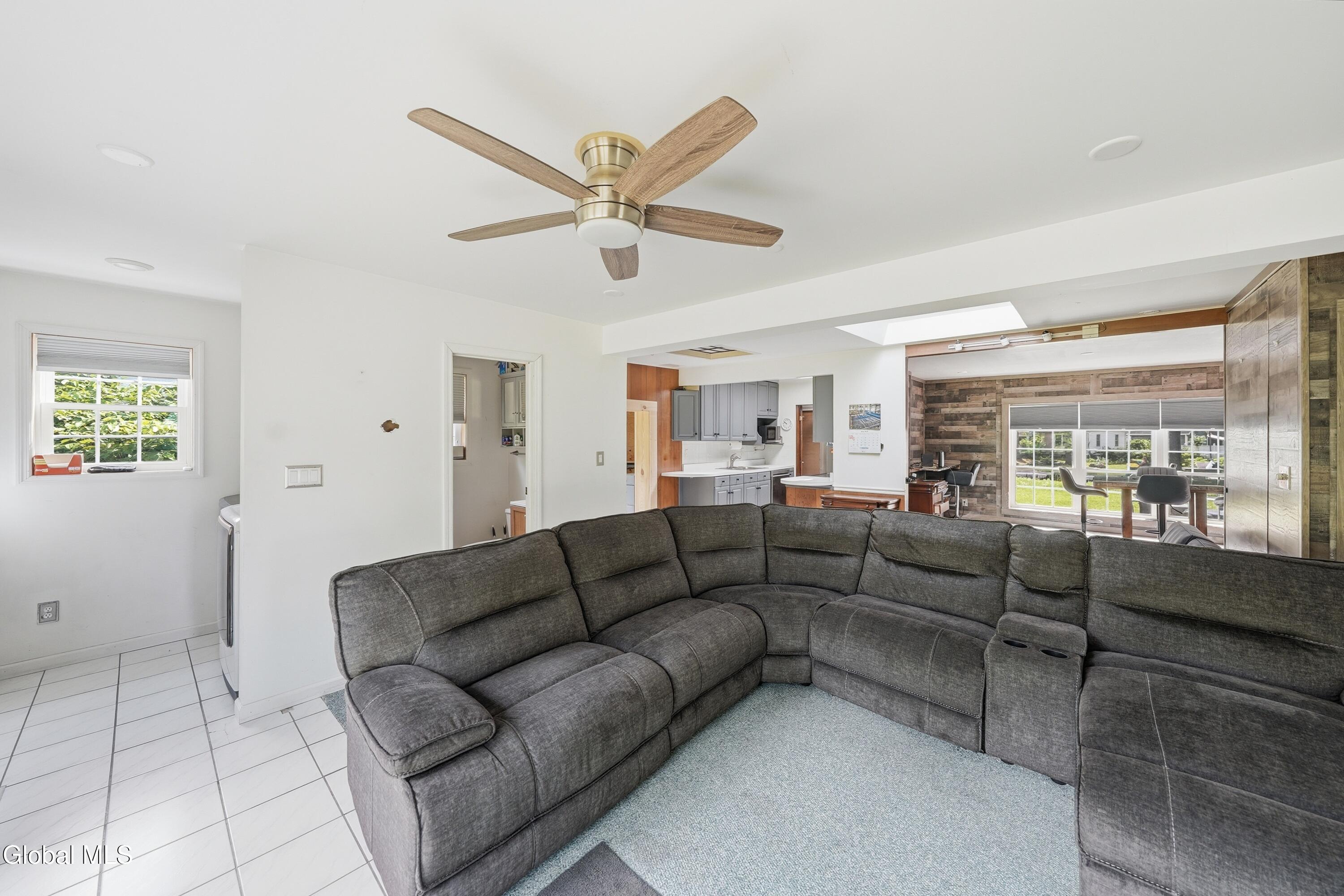 22 Pinewood Road Guilderland NY 12084
