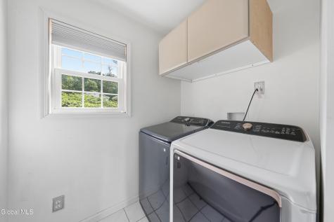 22 Pinewood Road Guilderland NY 12084