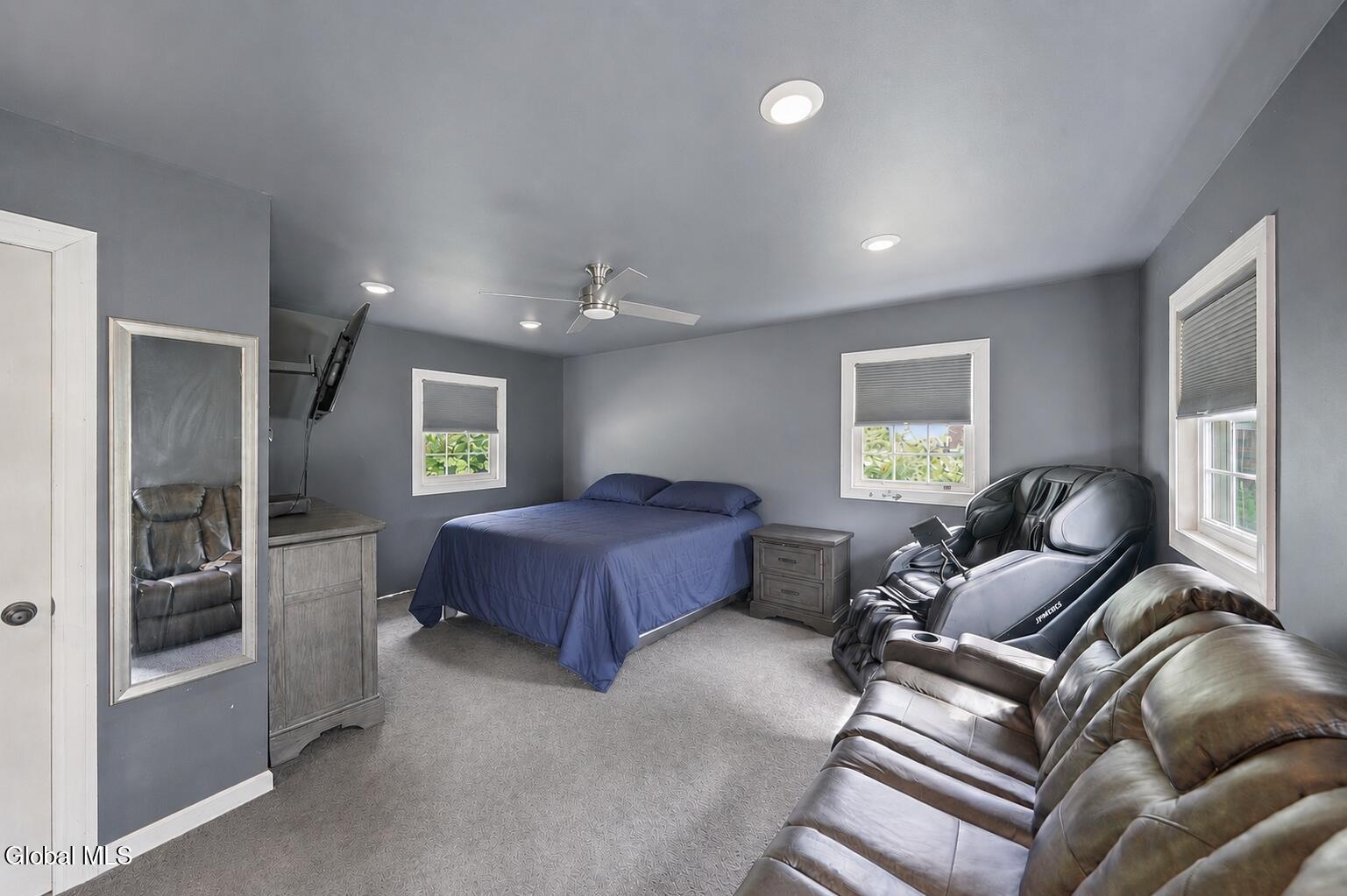 22 Pinewood Road Guilderland NY 12084