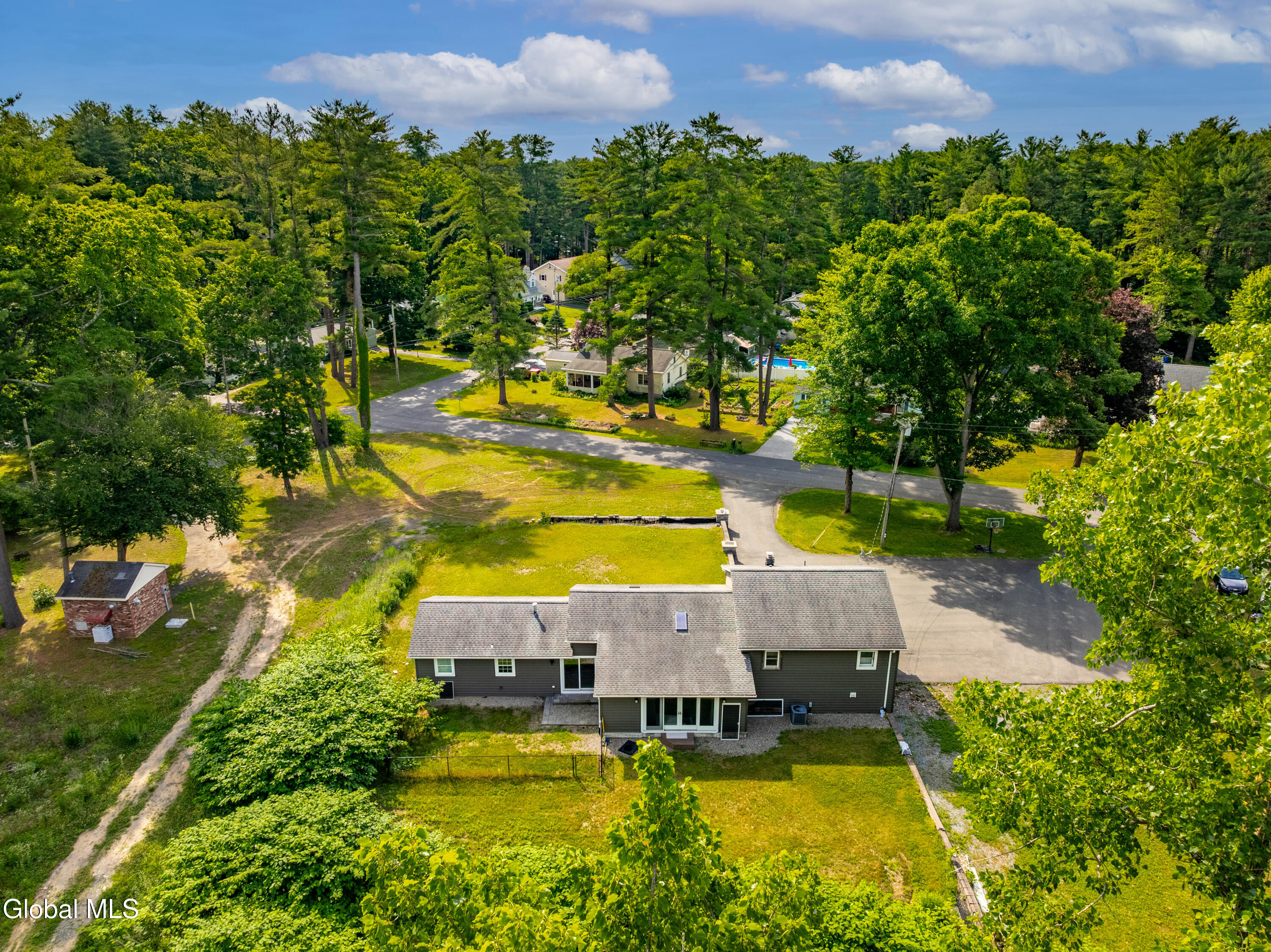 22 Pinewood Road Guilderland NY 12084
