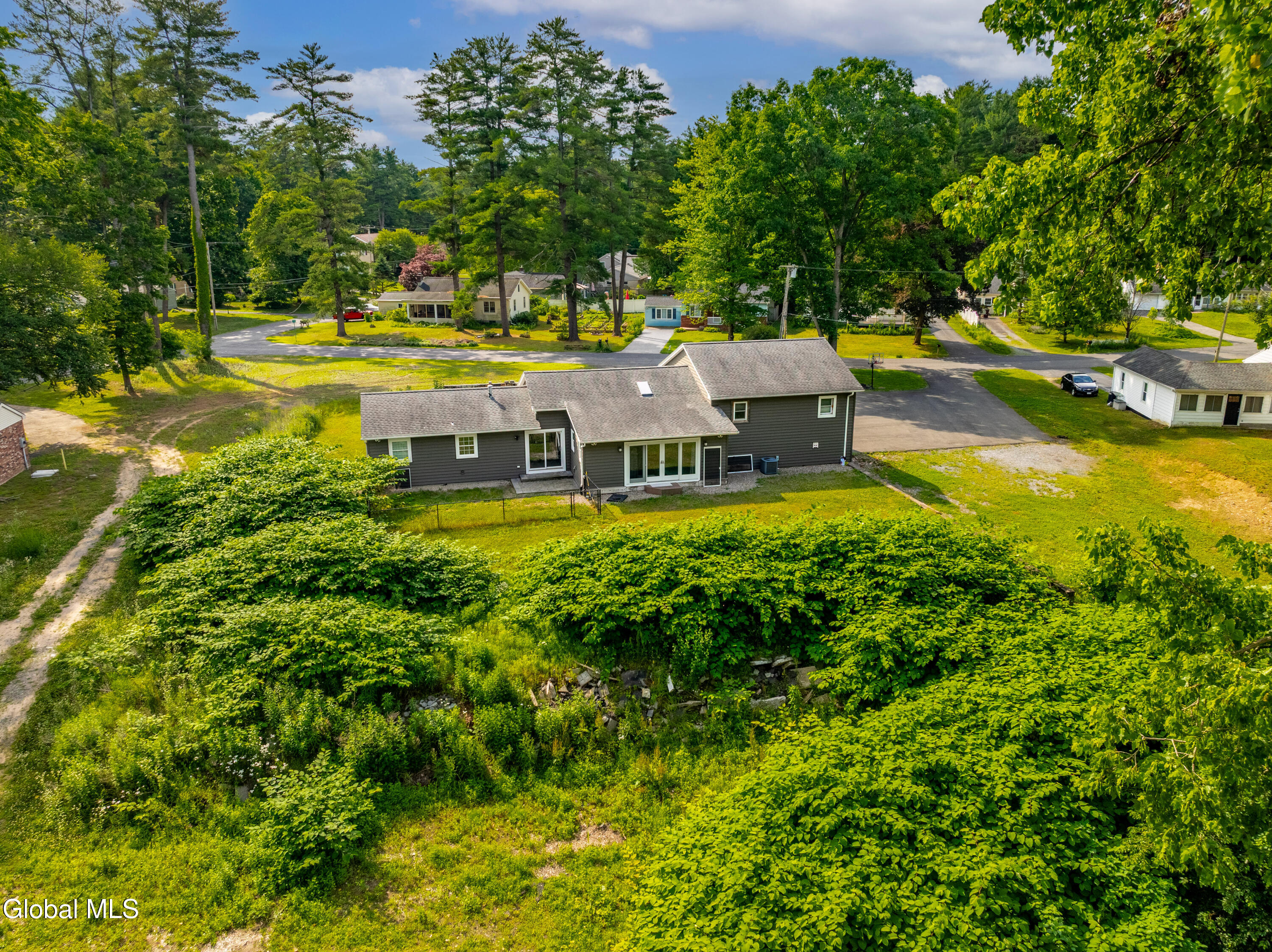 22 Pinewood Road Guilderland NY 12084