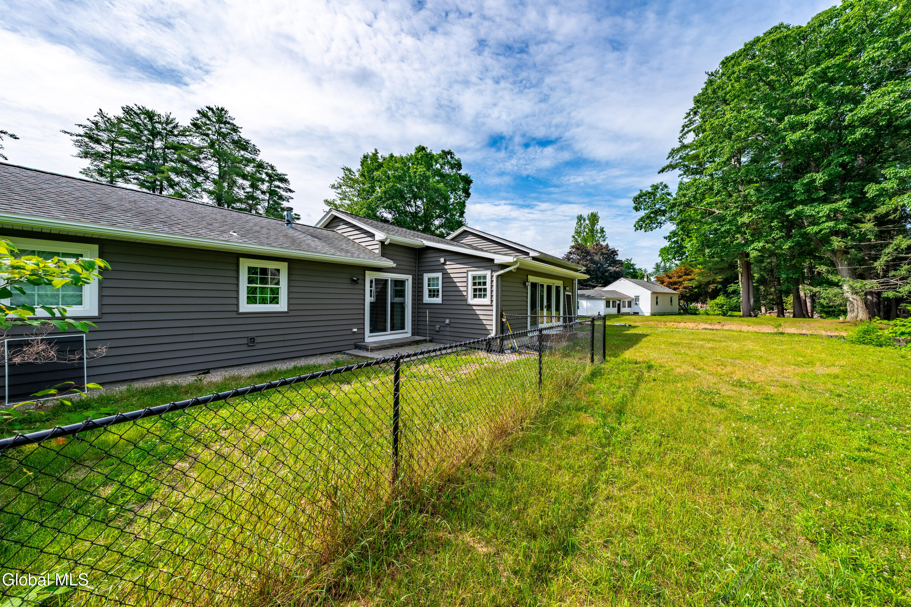 22 Pinewood Road Guilderland NY 12084