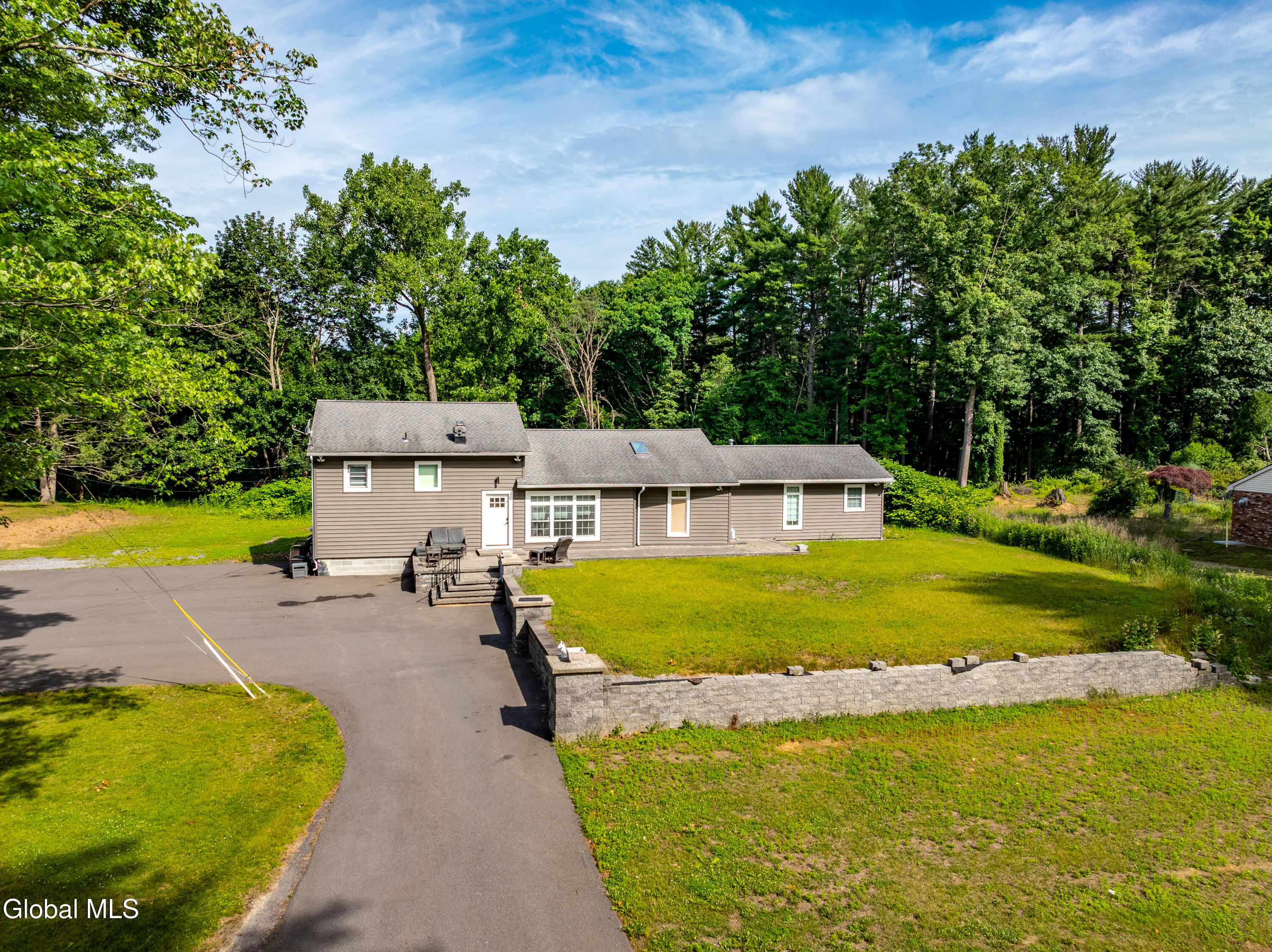 22 Pinewood Road Guilderland NY 12084