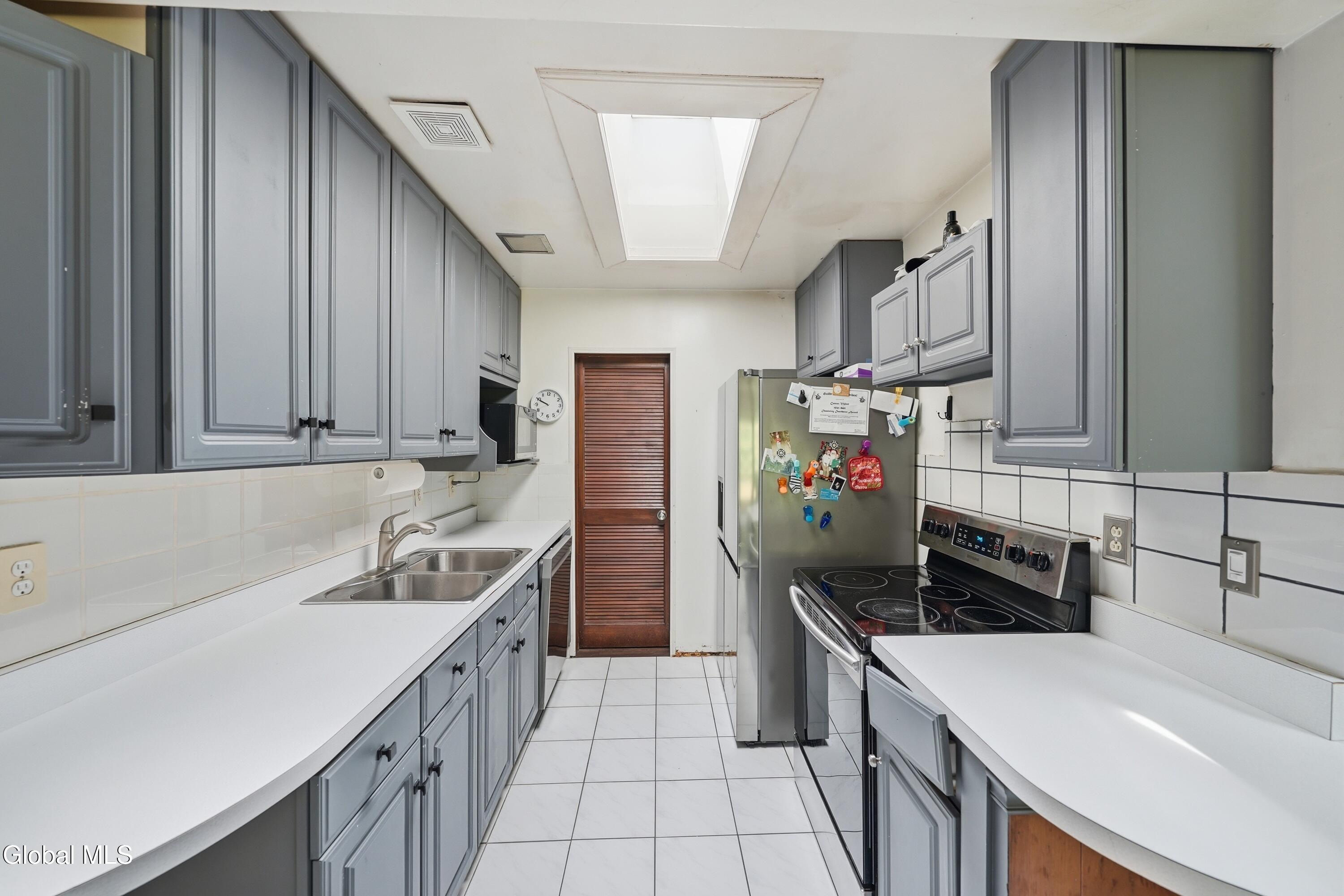 22 Pinewood Road Guilderland NY 12084
