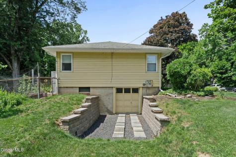 20 Arthur Terrace Slingerlands NY 12159