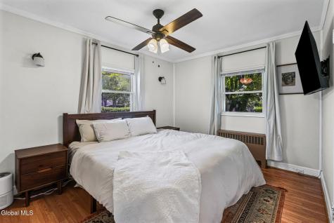 24 Westlyn Court Albany NY 12203
