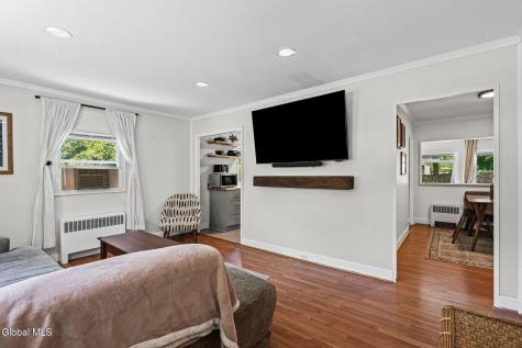 24 Westlyn Court Albany NY 12203