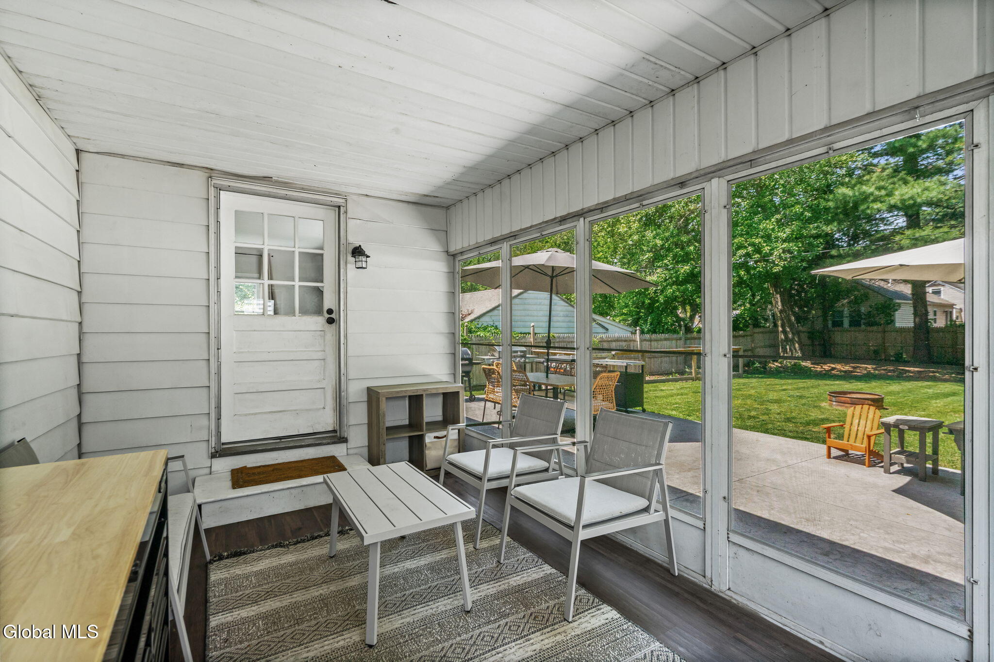 24 Westlyn Court Albany NY 12203