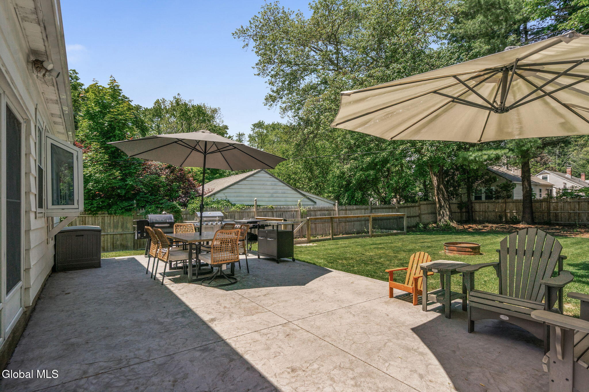 24 Westlyn Court Albany NY 12203