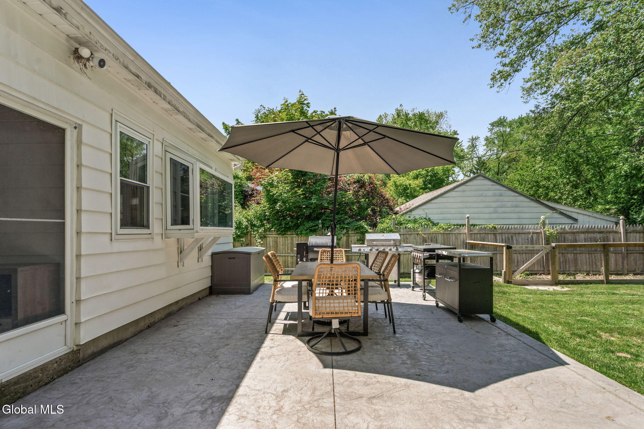 24 Westlyn Court Albany NY 12203