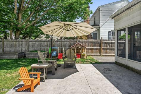 24 Westlyn Court Albany NY 12203