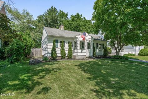 24 Westlyn Court Albany NY 12203