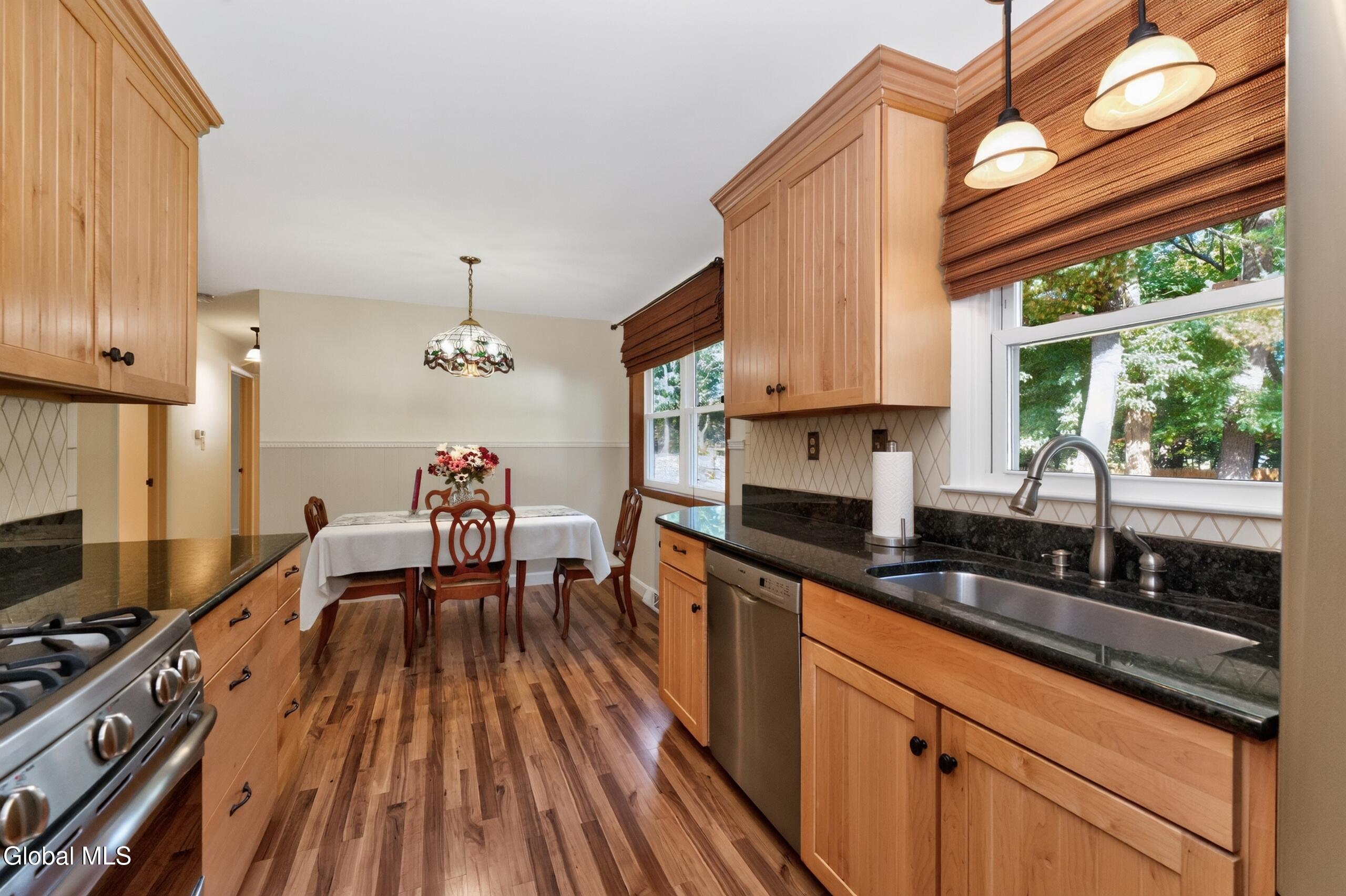 3 Kenyon Drive Colonie NY 12205