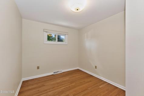 3 Kenyon Drive Colonie NY 12205