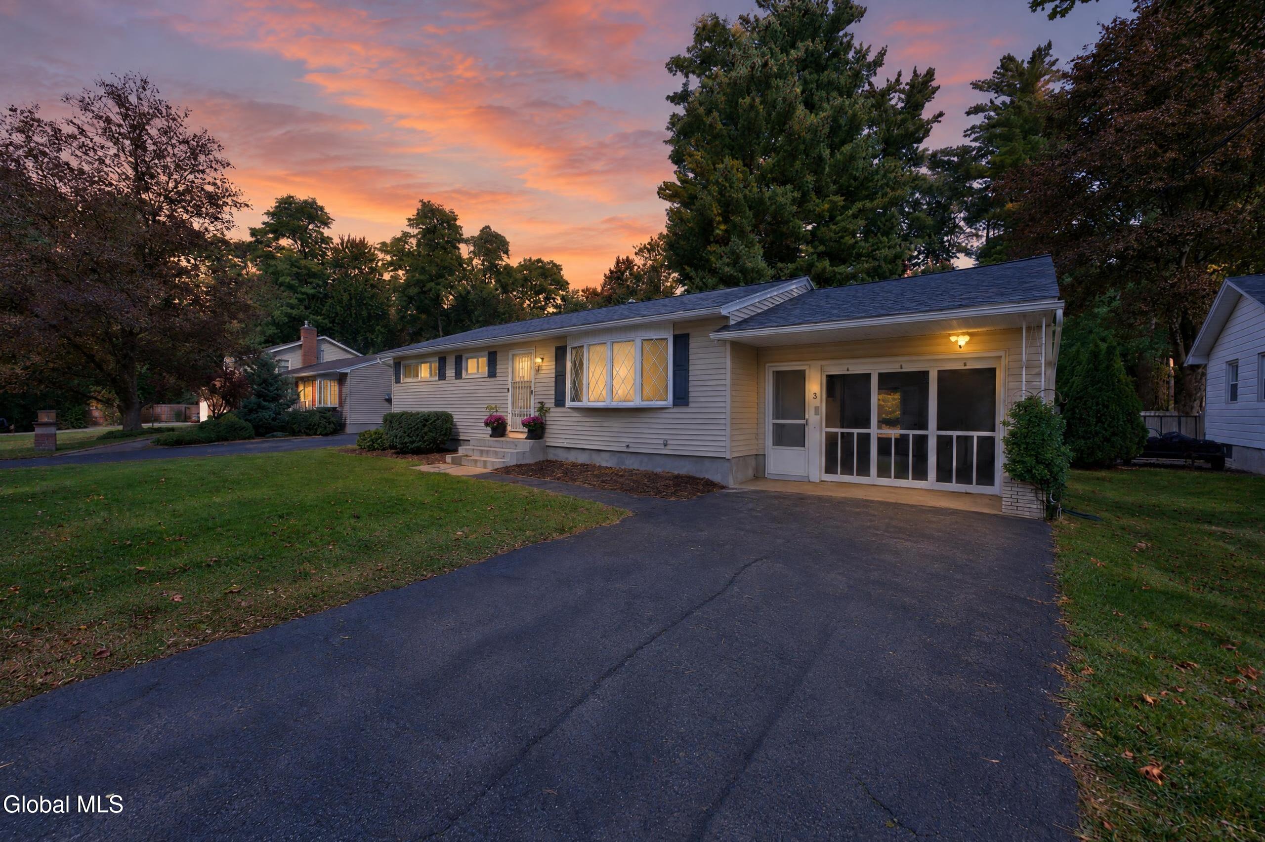 3 Kenyon Drive Colonie NY 12205