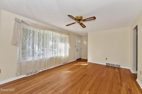 3 Kenyon Drive Colonie NY 12205