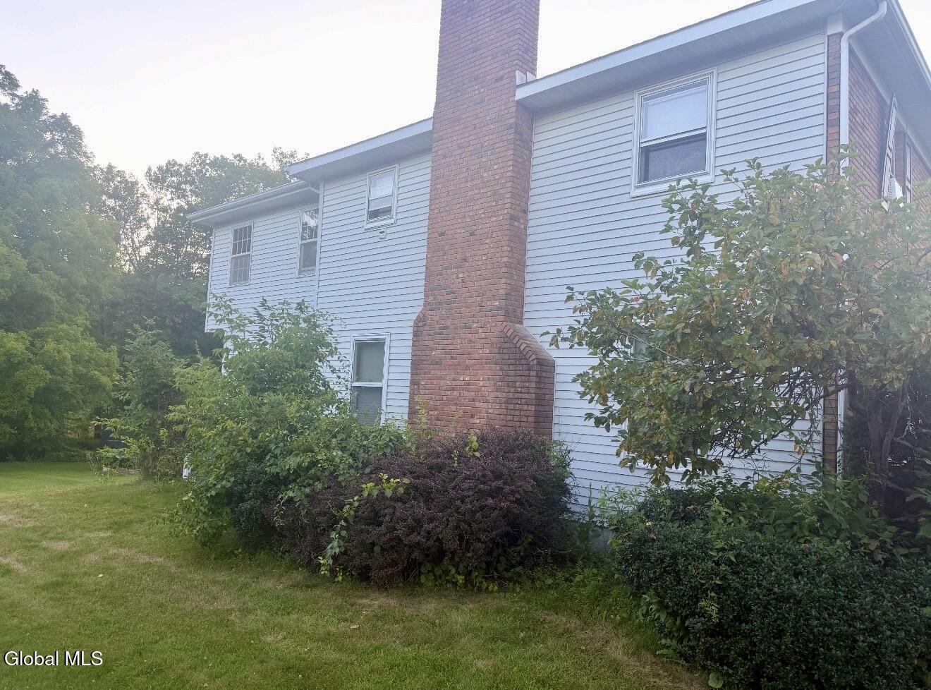 1022 Country Brook Court Schenectady NY 12306