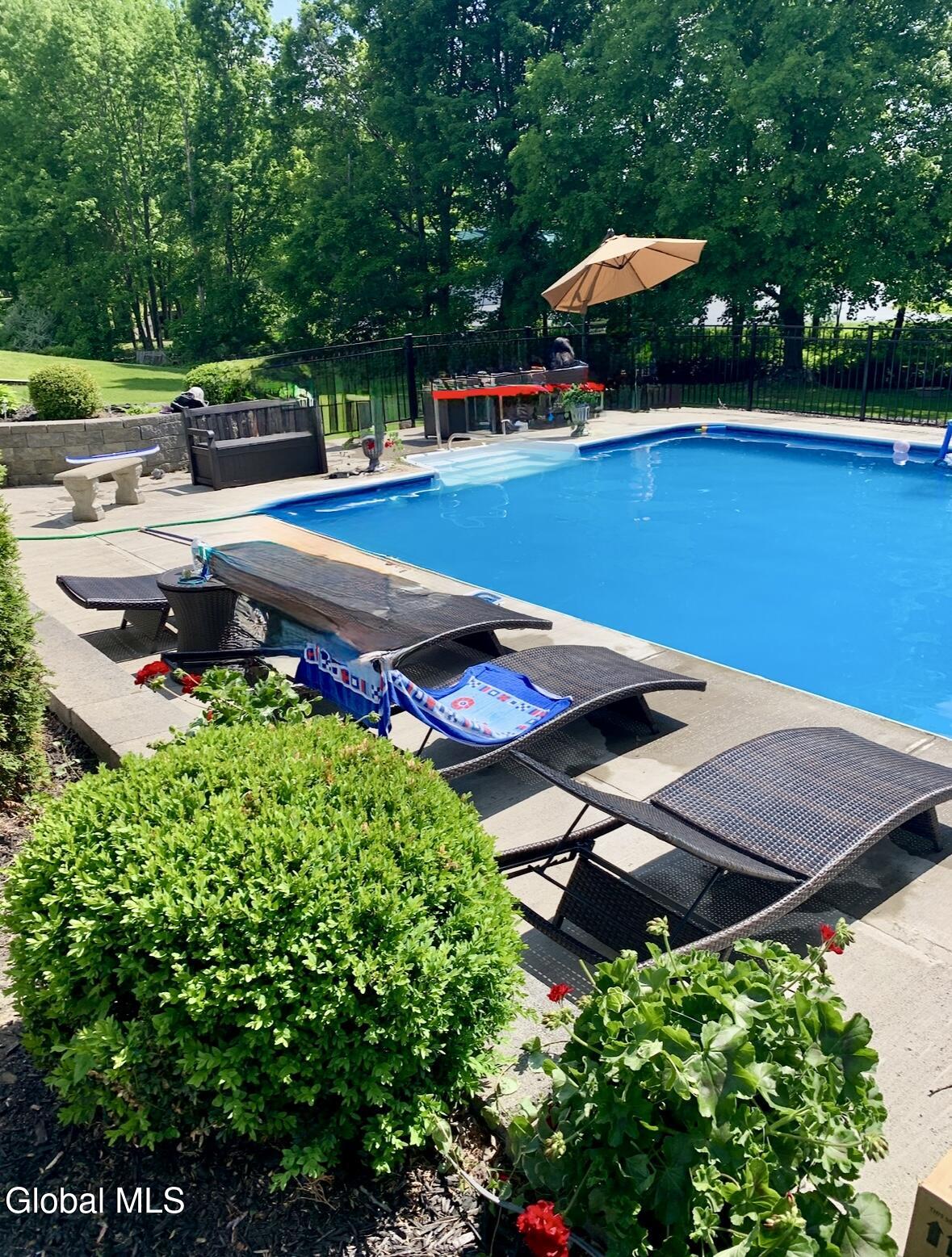 1022 Country Brook Court Schenectady NY 12306