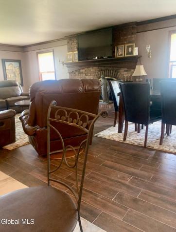 1022 Country Brook Court Schenectady NY 12306
