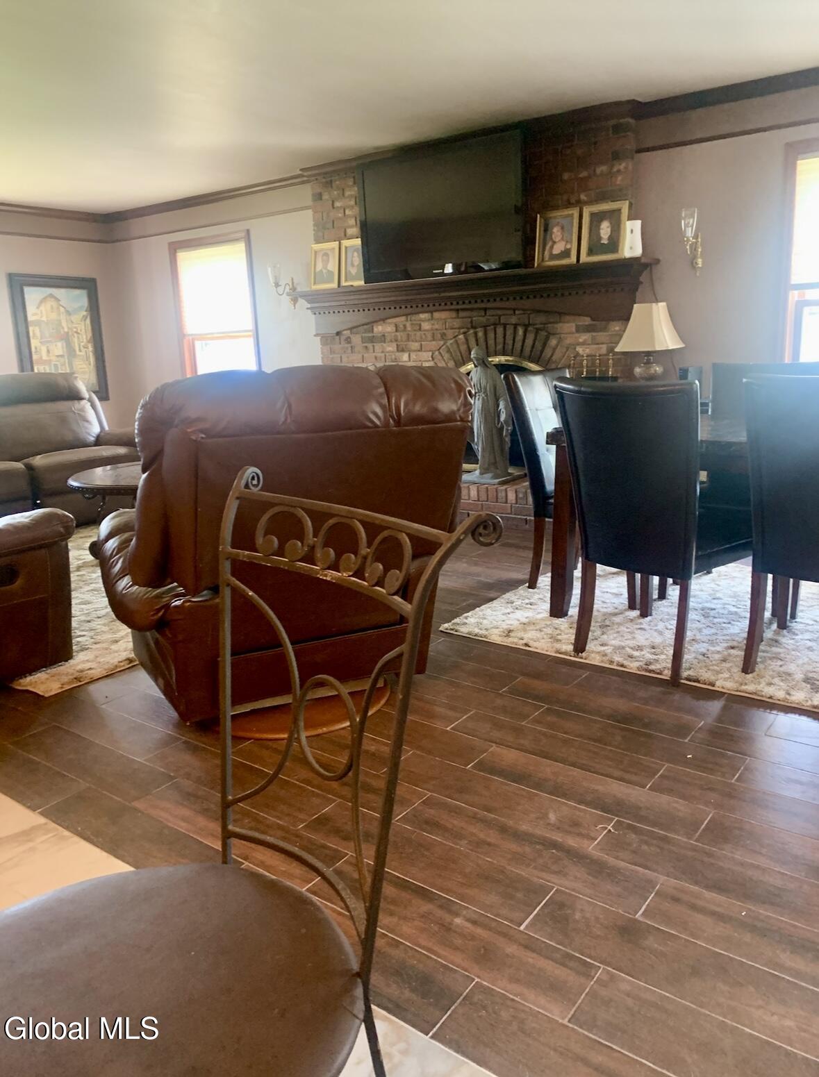 1022 Country Brook Court Schenectady NY 12306