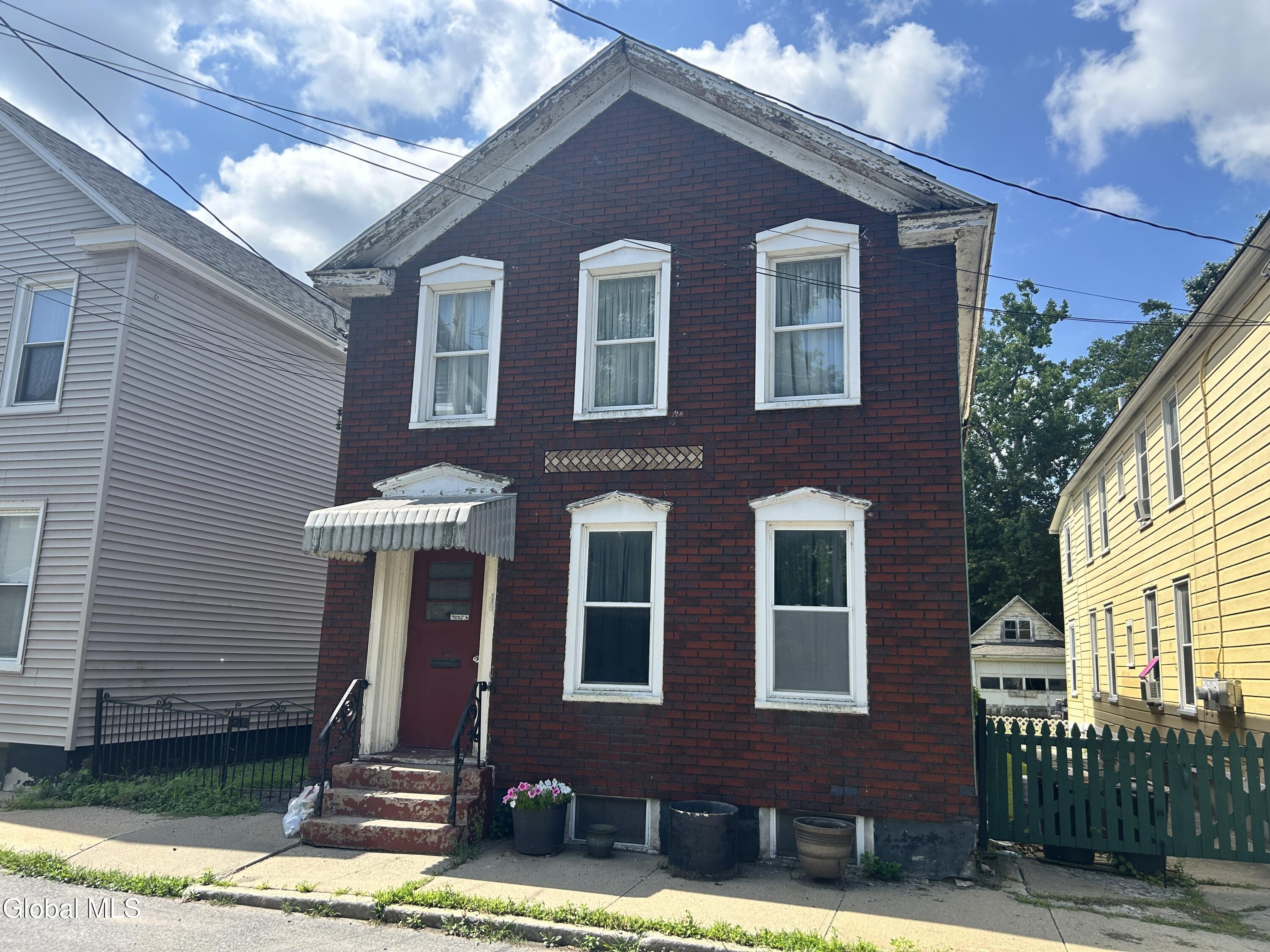 16 River Street Schenectady NY 12305