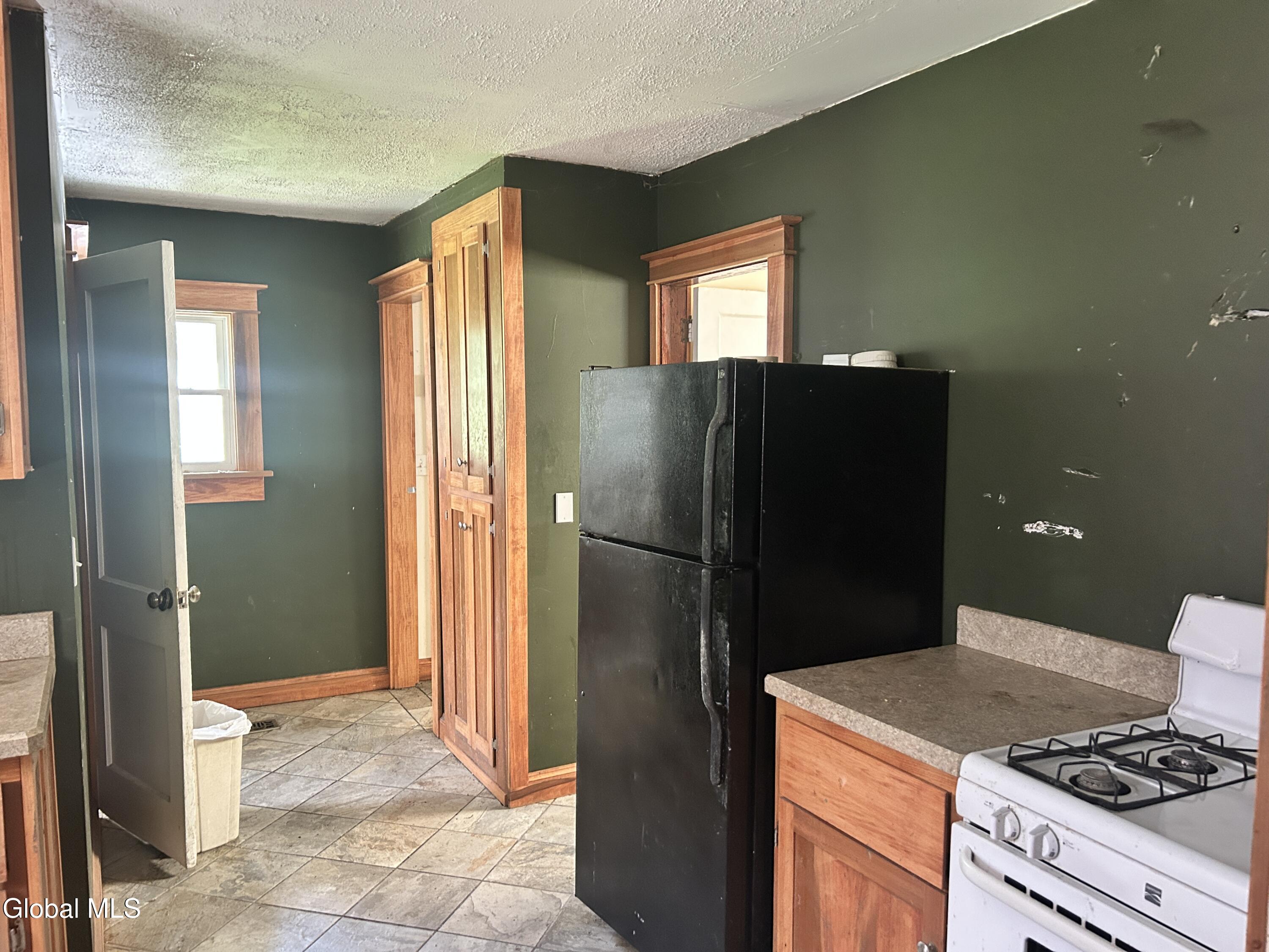 16 River Street Schenectady NY 12305