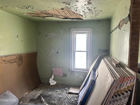 16 River Street Schenectady NY 12305