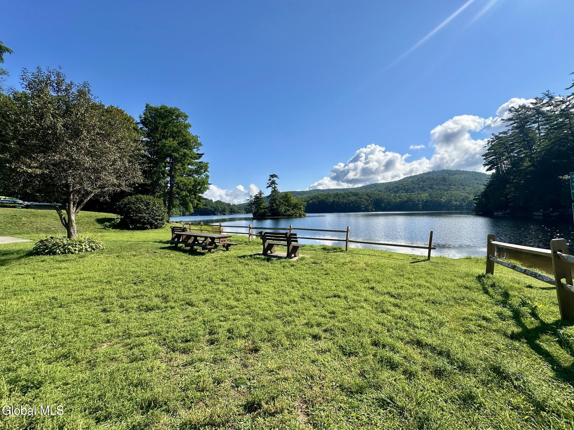 41 Dubois Lane Lake Luzerne NY 12846