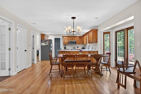 267 Bender Lane Glenmont NY 12077