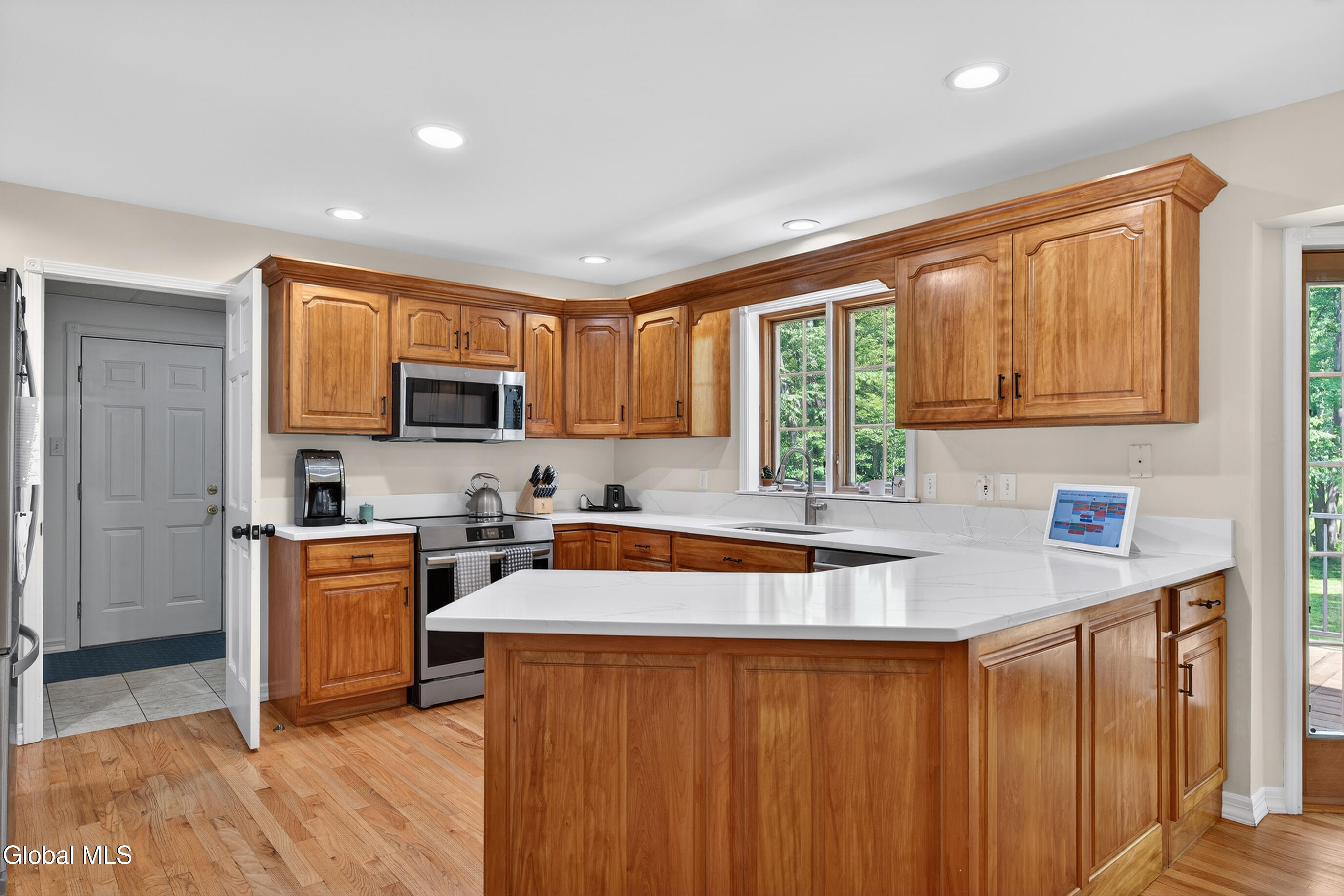 267 Bender Lane Glenmont NY 12077