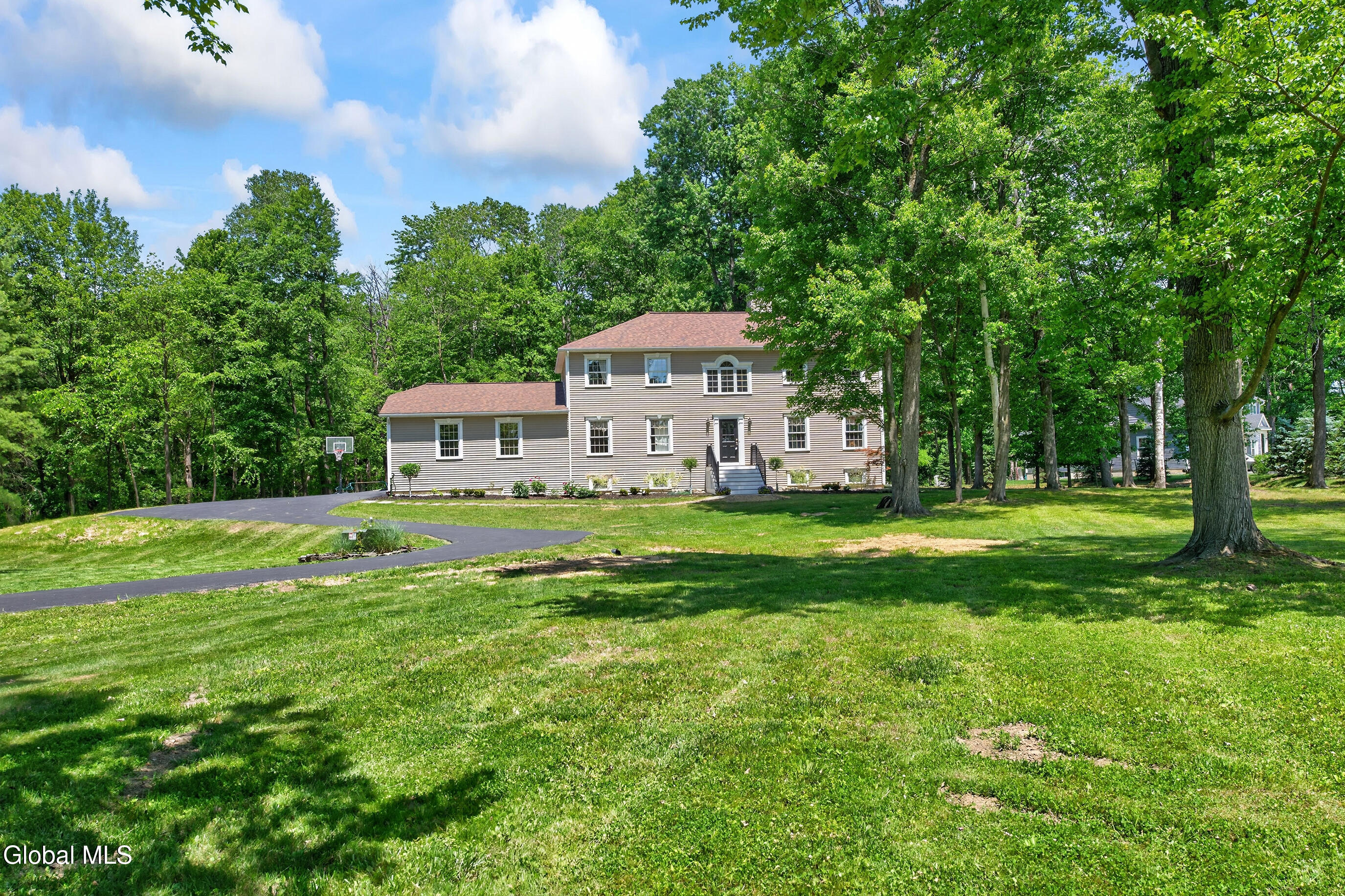 267 Bender Lane Glenmont NY 12077