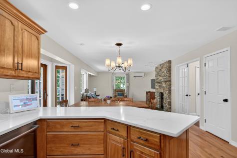 267 Bender Lane Glenmont NY 12077