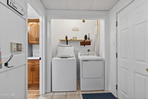 267 Bender Lane Glenmont NY 12077