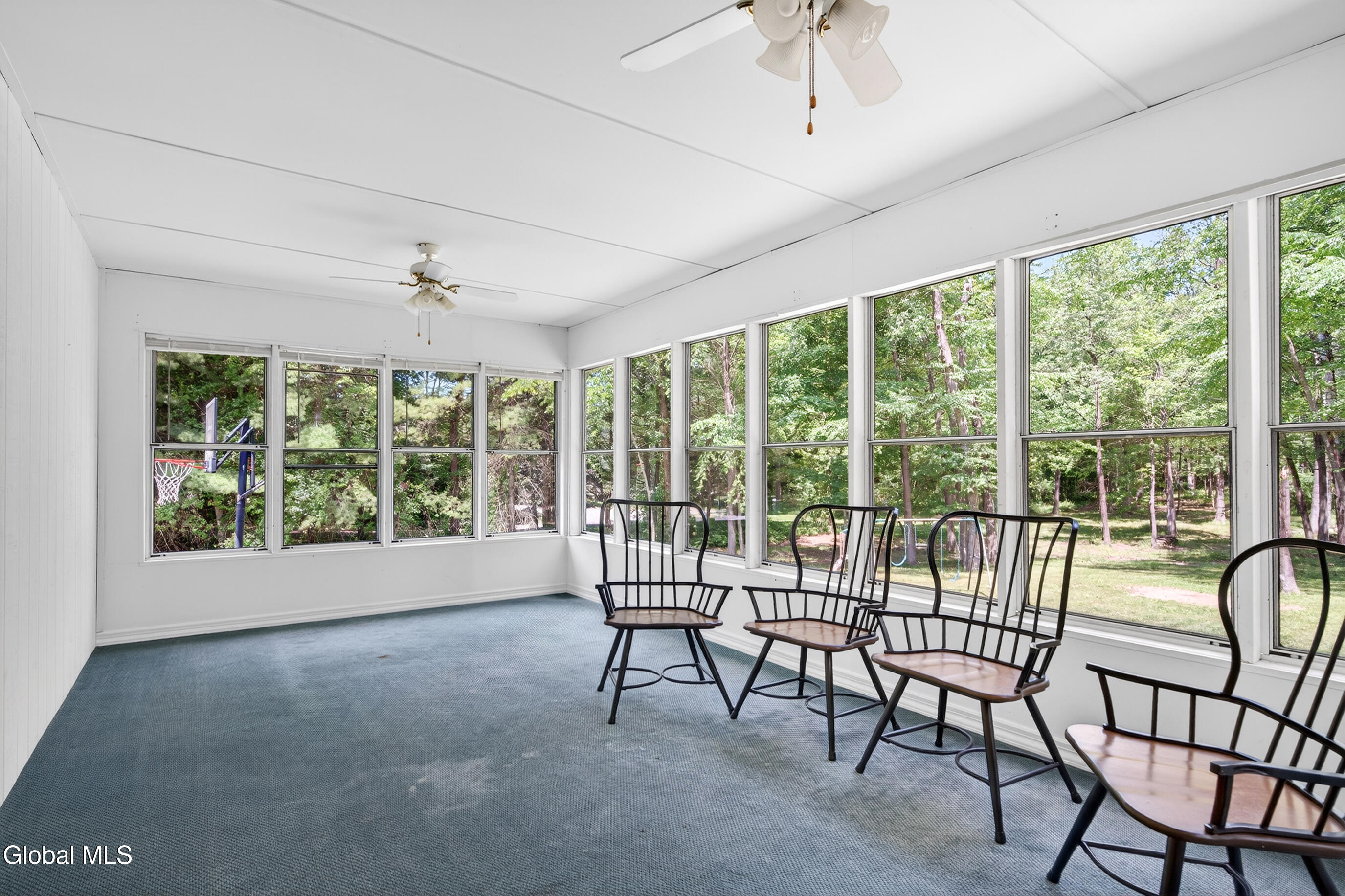 267 Bender Lane Glenmont NY 12077