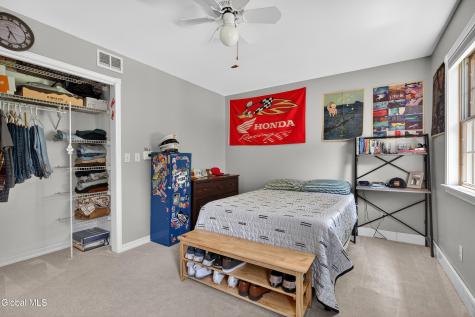 267 Bender Lane Glenmont NY 12077