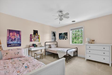 267 Bender Lane Glenmont NY 12077