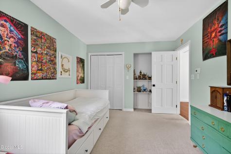 267 Bender Lane Glenmont NY 12077