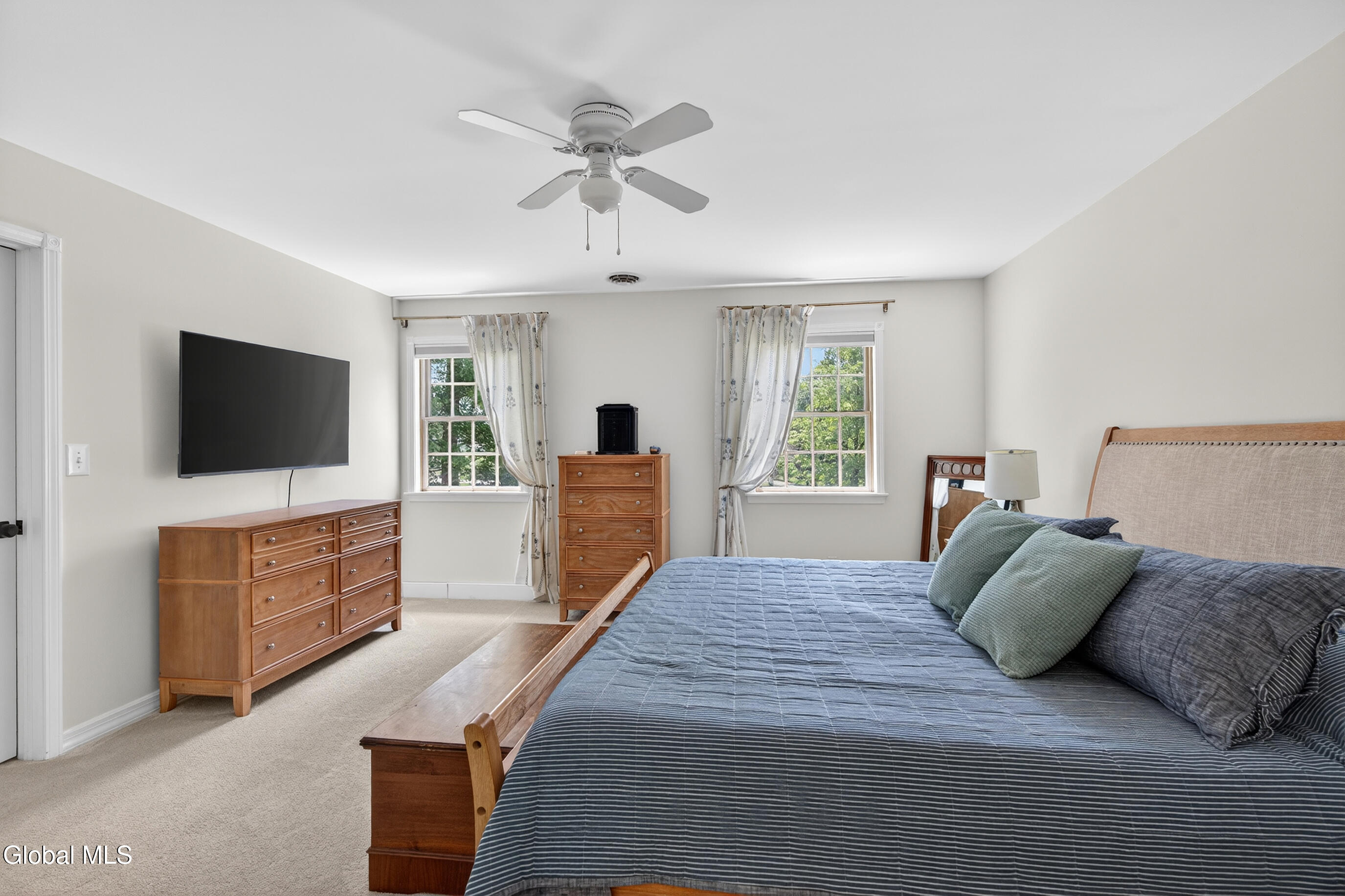 267 Bender Lane Glenmont NY 12077
