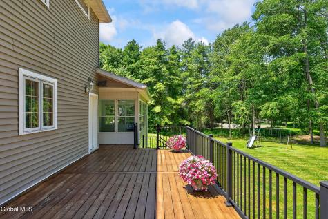 267 Bender Lane Glenmont NY 12077