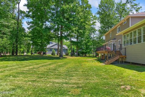 267 Bender Lane Glenmont NY 12077