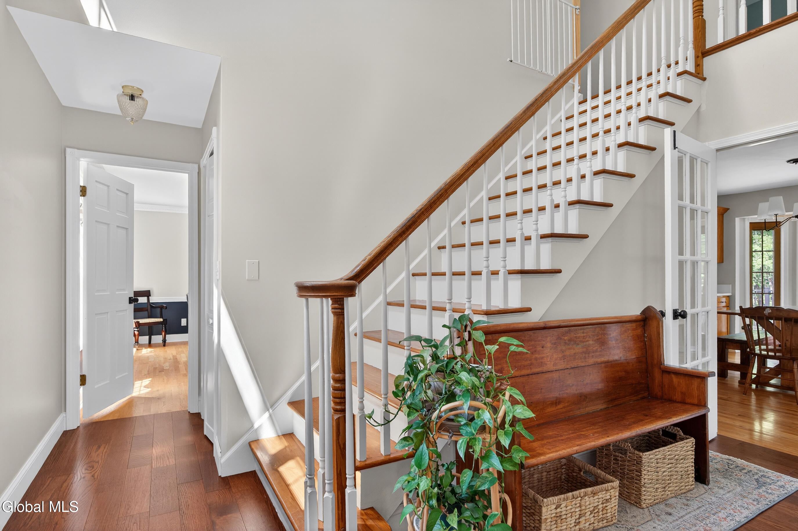 267 Bender Lane Glenmont NY 12077