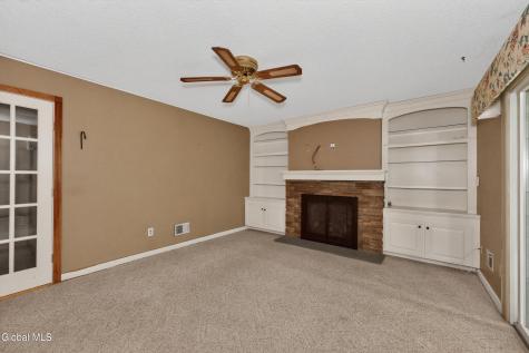 42 Wineberry Lane Malta NY 12020