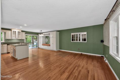 42 Wineberry Lane Malta NY 12020