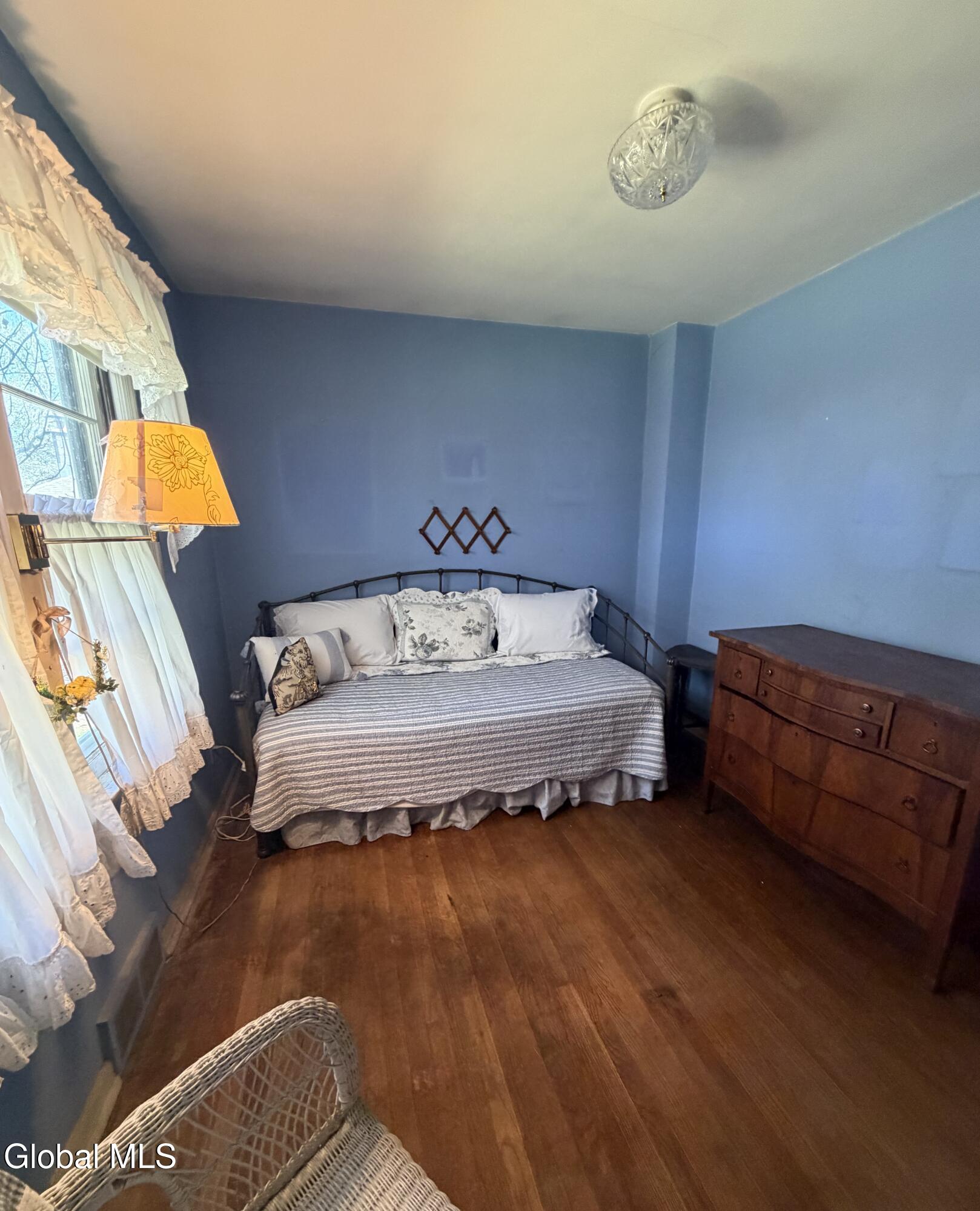 1062 6th Street Schenectady NY 12303