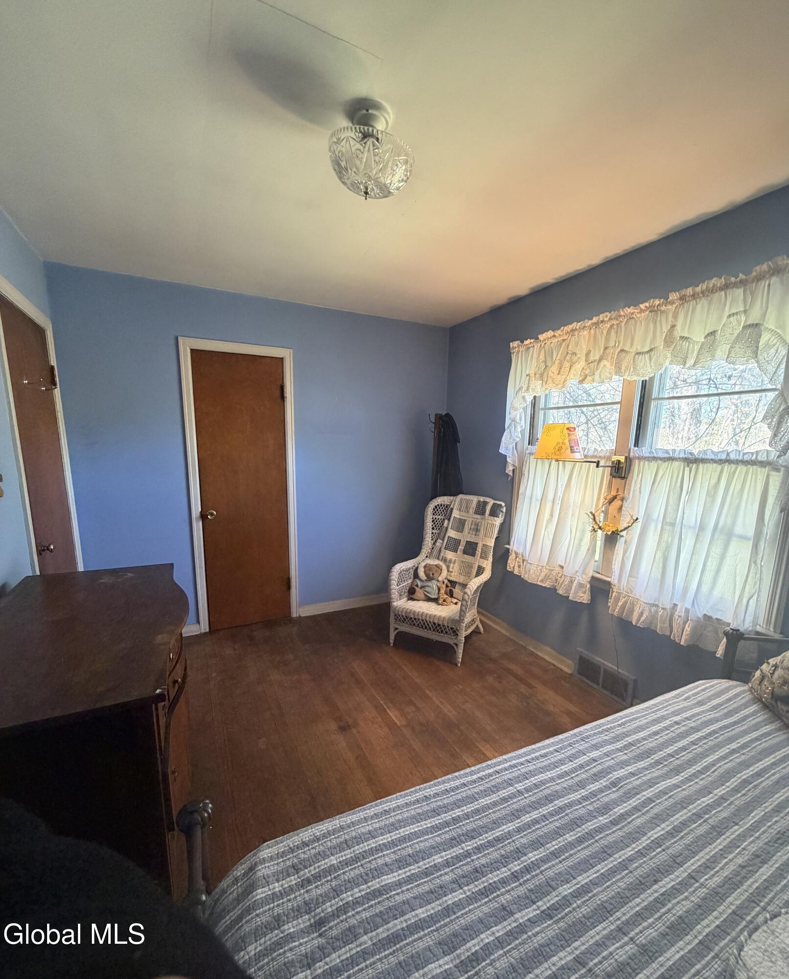 1062 6th Street Schenectady NY 12303