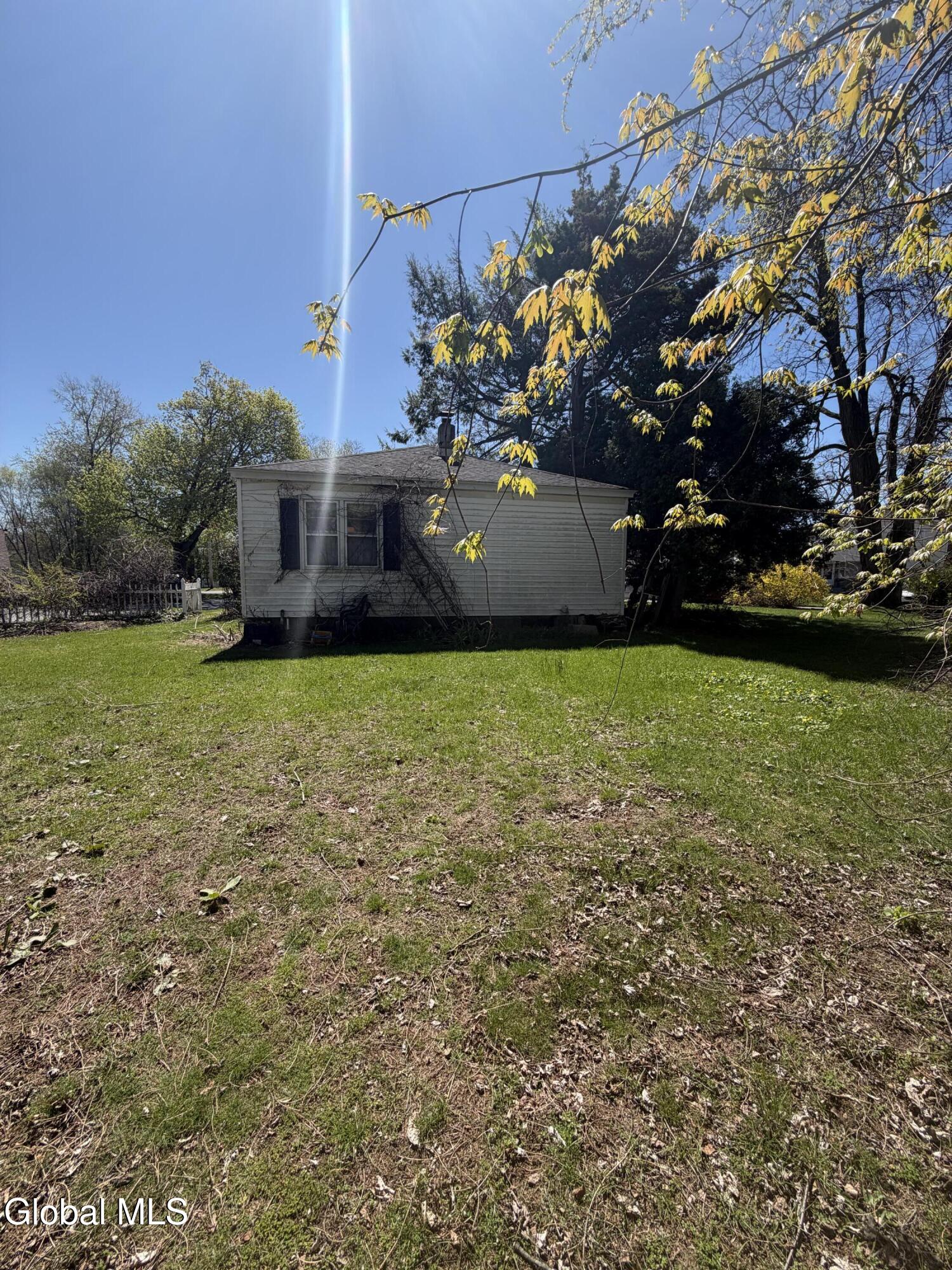 1062 6th Street Schenectady NY 12303
