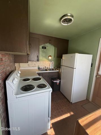 1062 6th Street Schenectady NY 12303