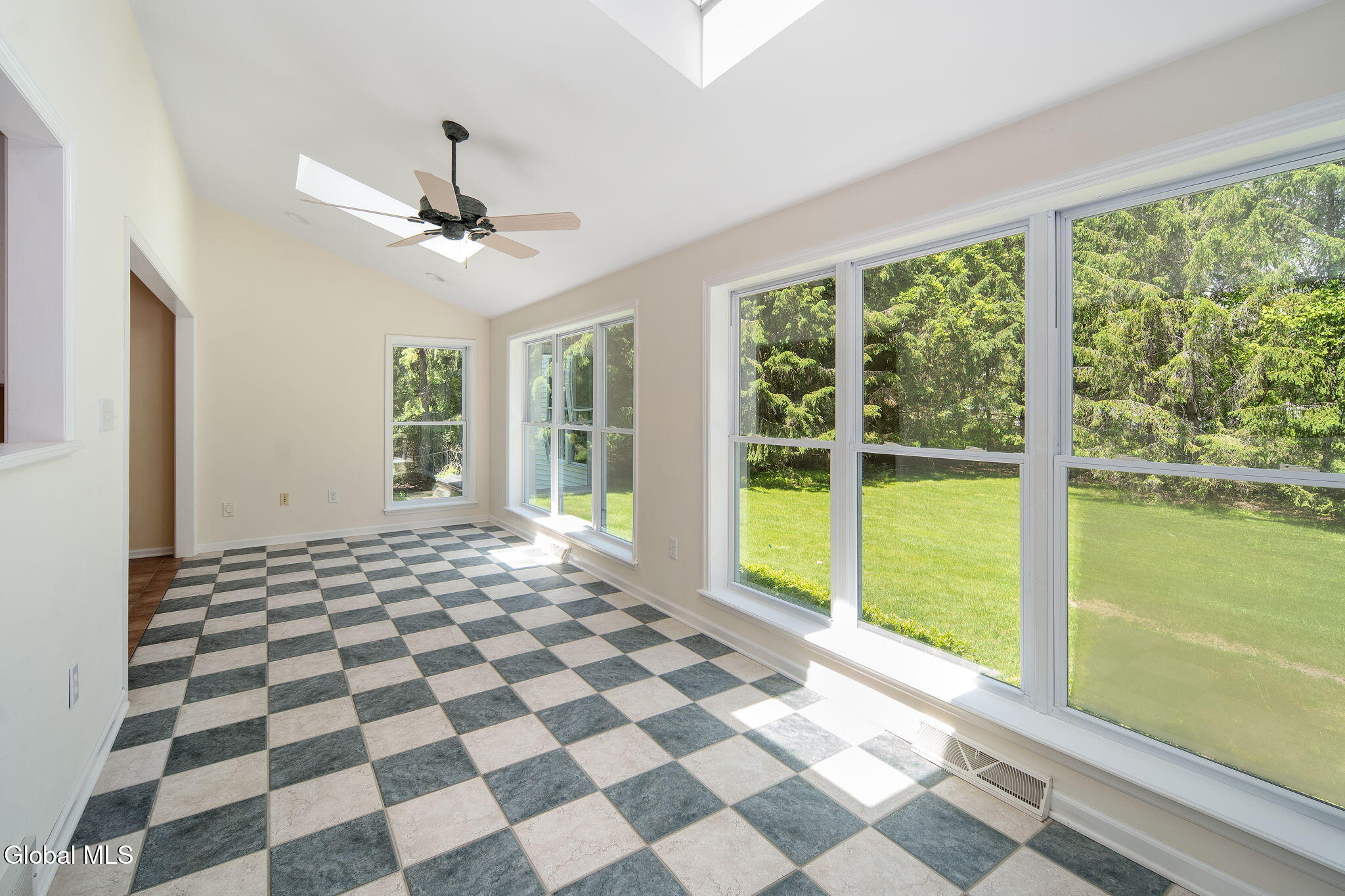 26 Reynolds Court Delmar NY 12054