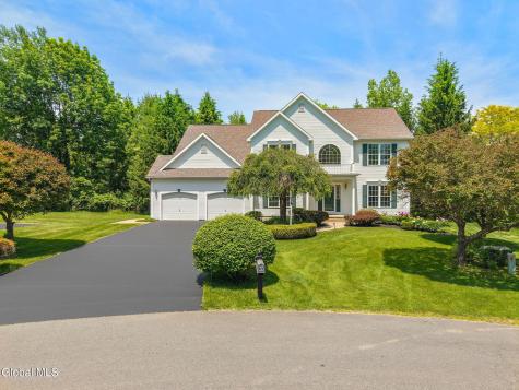 26 Reynolds Court Delmar NY 12054