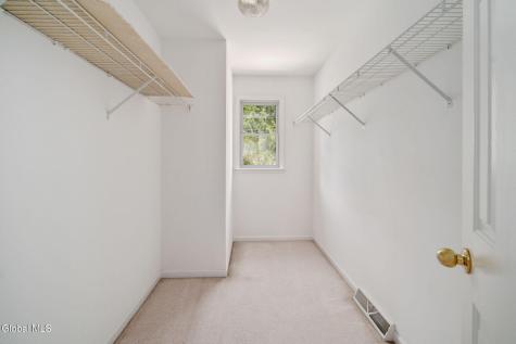 26 Reynolds Court Delmar NY 12054